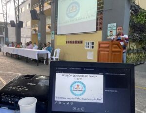 MANANA-07-1200x923-1-300x231-2